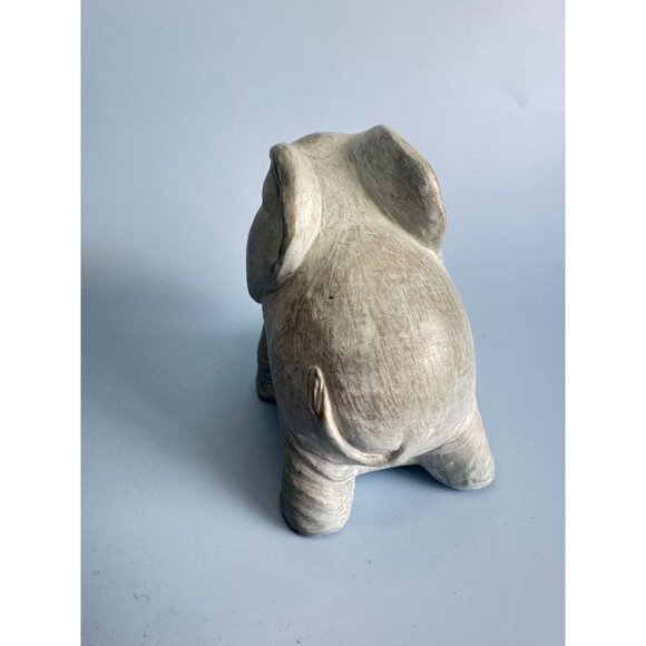 Isabel Bloom Sculpted Concrete Elephant Figurine Signed By Artist 5" X 6" USA Un - Picture 6 of 10